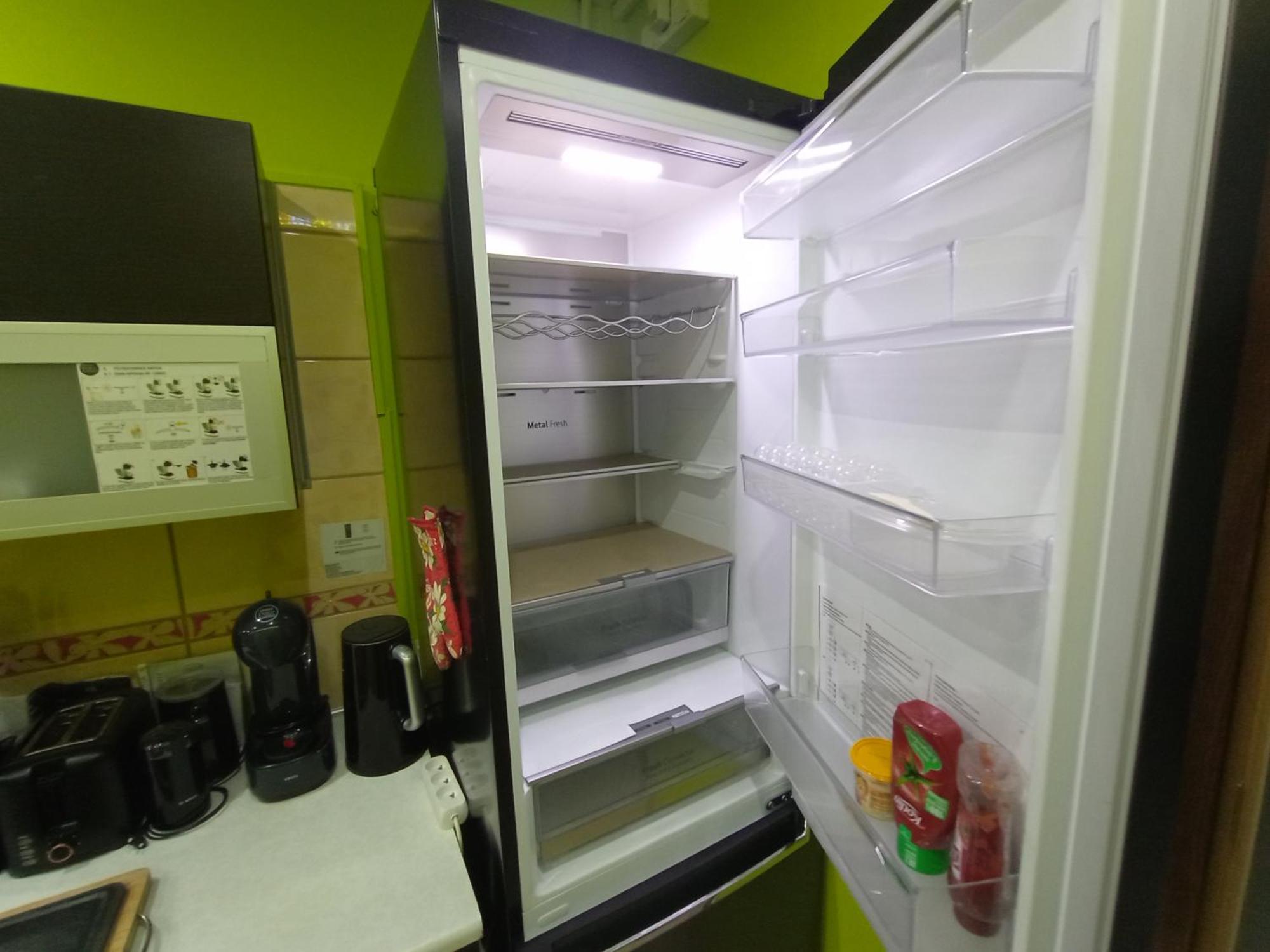 Apartament Venge -Cale Mieszkanie 46M2 Na Wylacznosc - Z Jedna Sypialnia I Jednym Sypialno-Salonem -3 Pietro Bez Windy- Rezerwacja Bez Karty Kredytowej-Klimatyzacja-Netflix-2 Lozeczka Dzieciece- Bezplatny Parking Publiczny Wrocław Buitenkant foto