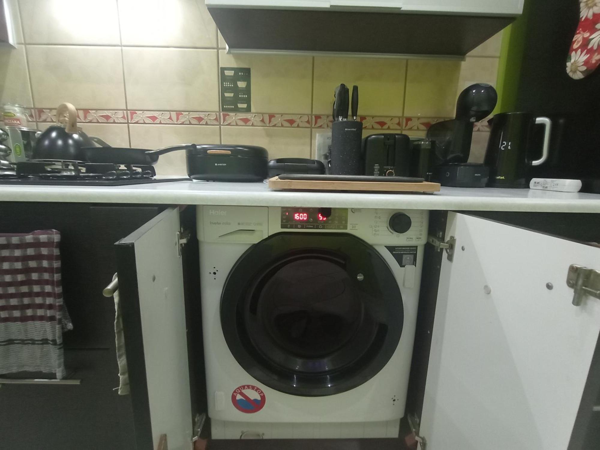 Apartament Venge -Cale Mieszkanie 46M2 Na Wylacznosc - Z Jedna Sypialnia I Jednym Sypialno-Salonem -3 Pietro Bez Windy- Rezerwacja Bez Karty Kredytowej-Klimatyzacja-Netflix-2 Lozeczka Dzieciece- Bezplatny Parking Publiczny Wrocław Buitenkant foto